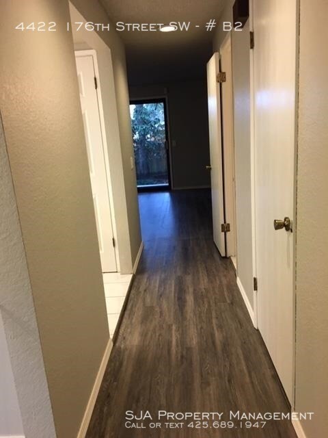 Foto del edificio - 4422 176th St SW