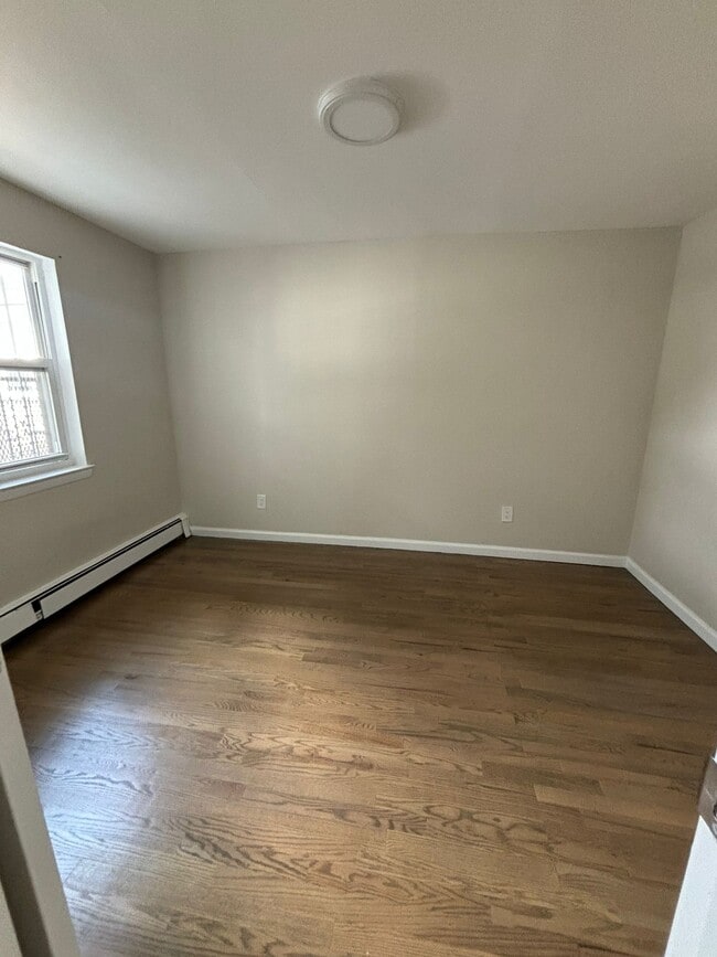 157 Elmwood Ave 2B - 165 Elmwood Ave