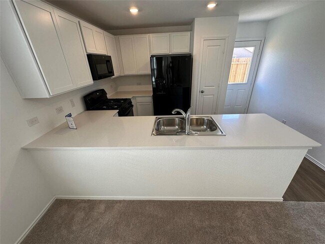 Foto del edificio - 233 Magalia Ln