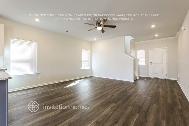 Building Photo - 211 White Flds Ave