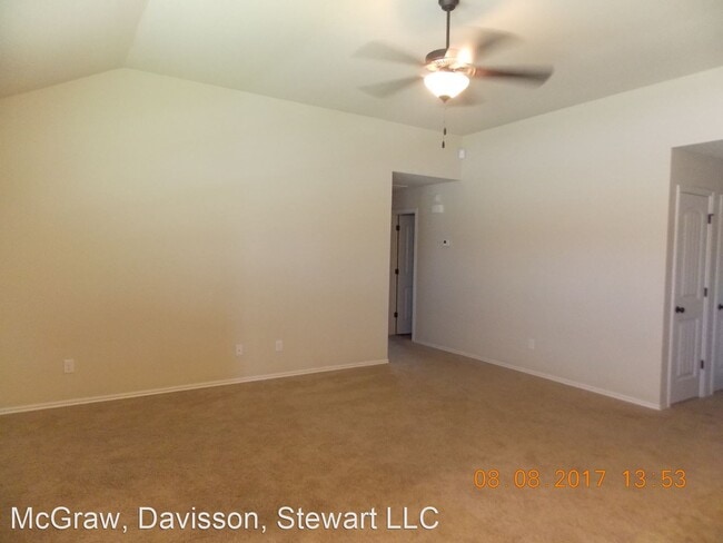 Building Photo - 3 br, 2 bath House - 11600 Sw 9th st