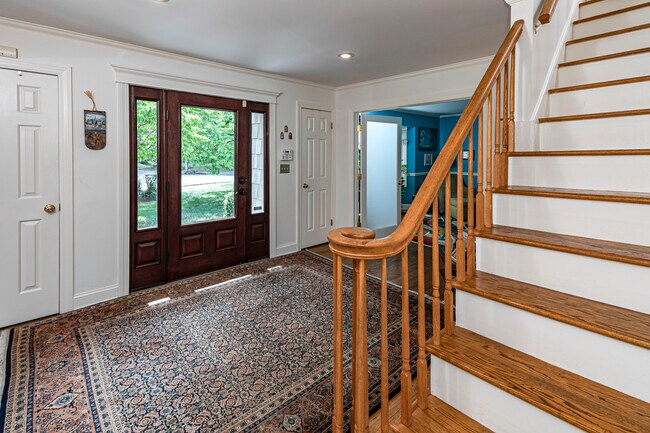 Building Photo - 30 Laurel Wood Dr