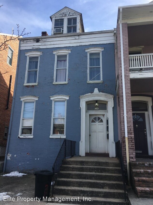 Foto principal - 3 br, 1 bath House - 246 E Philadelphia St...