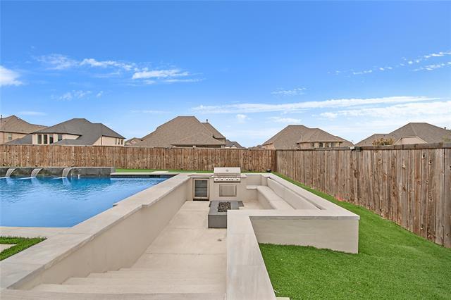 Foto del edificio - 1520 Chisholm Trail