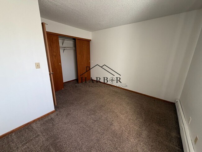 Foto del edificio - Hayfield Greens Apartments, 110 Bldg - 110 - 201