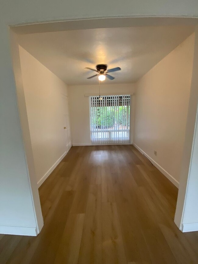 Building Photo - Cute 3 Bedroom 2 bath home located near SD...