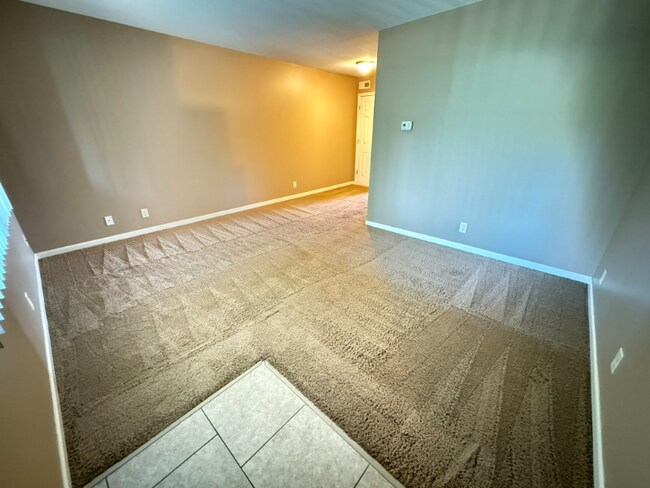 Building Photo - 2030 J St