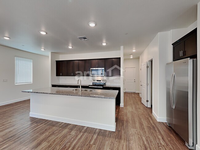 Building Photo - 10406 Bee Balm Street
