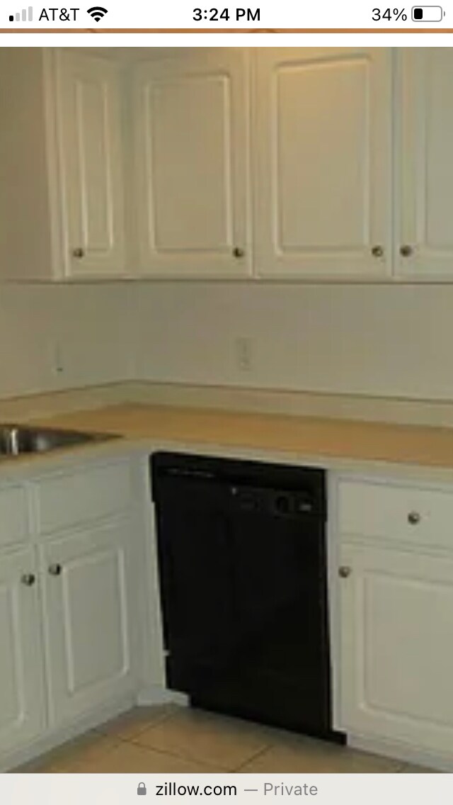 Kitchen - 744 Washington Blvd NW