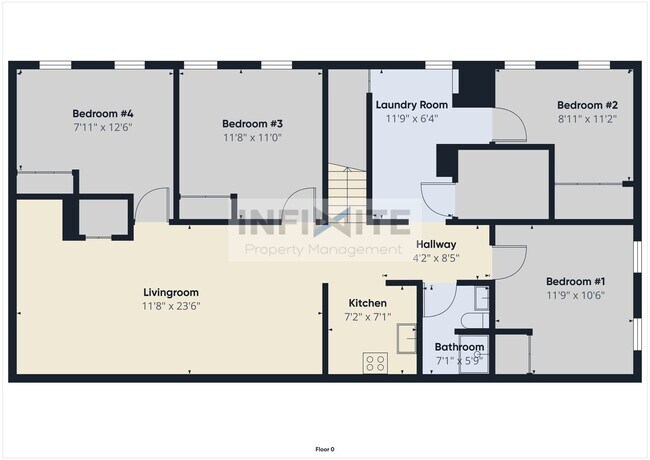 Foto del edificio - Spacious 4-Bedroom Apartment Just 4 Blocks...