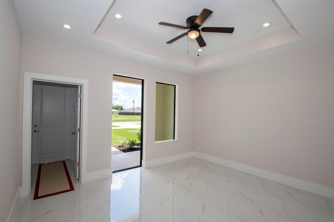 Foto del edificio - 122 SE 12th Ter