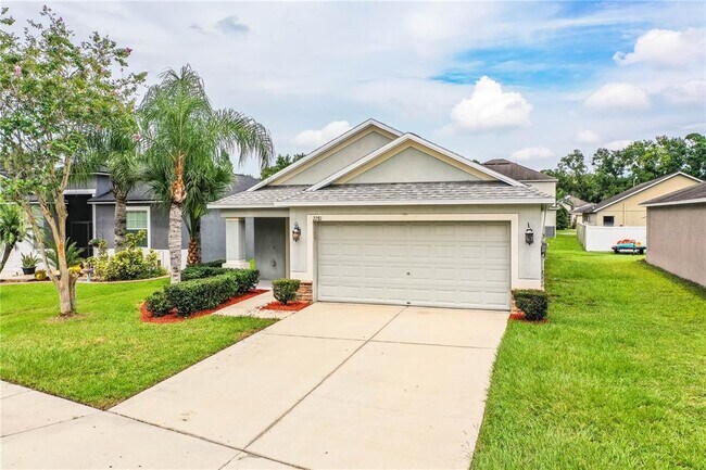 Foto del edificio - 7281 Cedarcrest Blvd