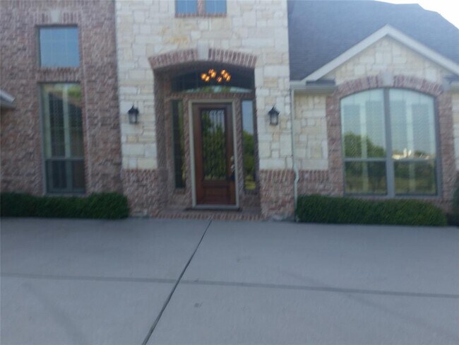 Building Photo - 9620 Barksdale Dr