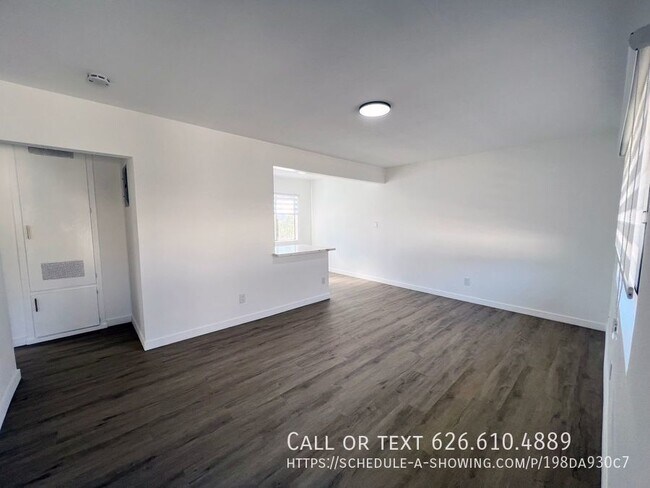 Foto del edificio - **NOW AVAILABLE** 521 E Live Oak, Unit E