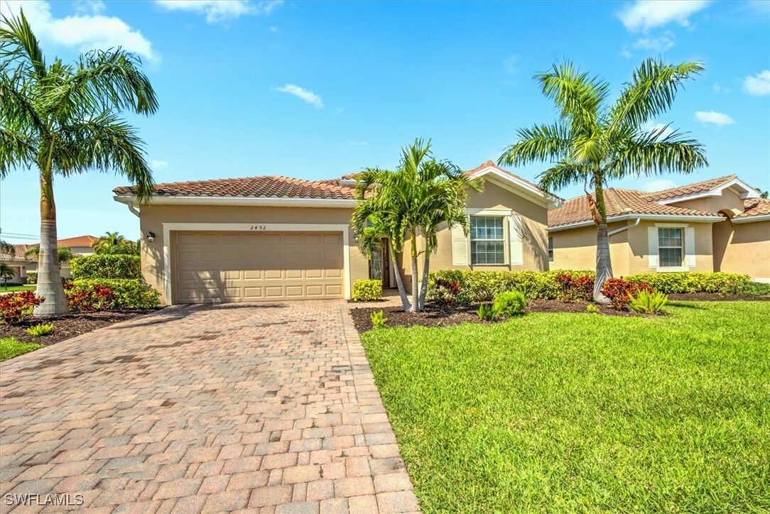 Foto principal - 2492 Sawgrass Lake Ct