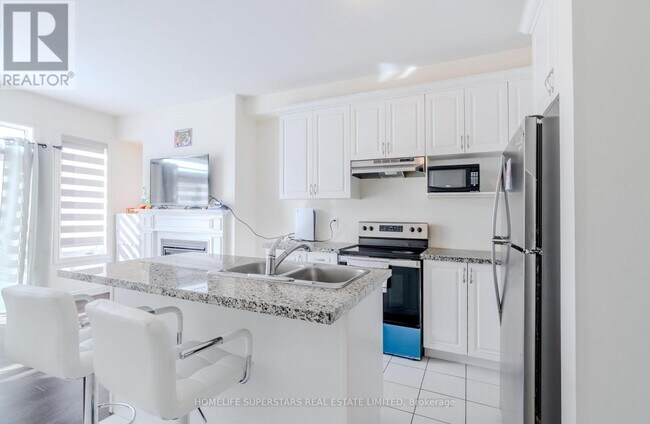 Building Photo - 16 Gosset Rd