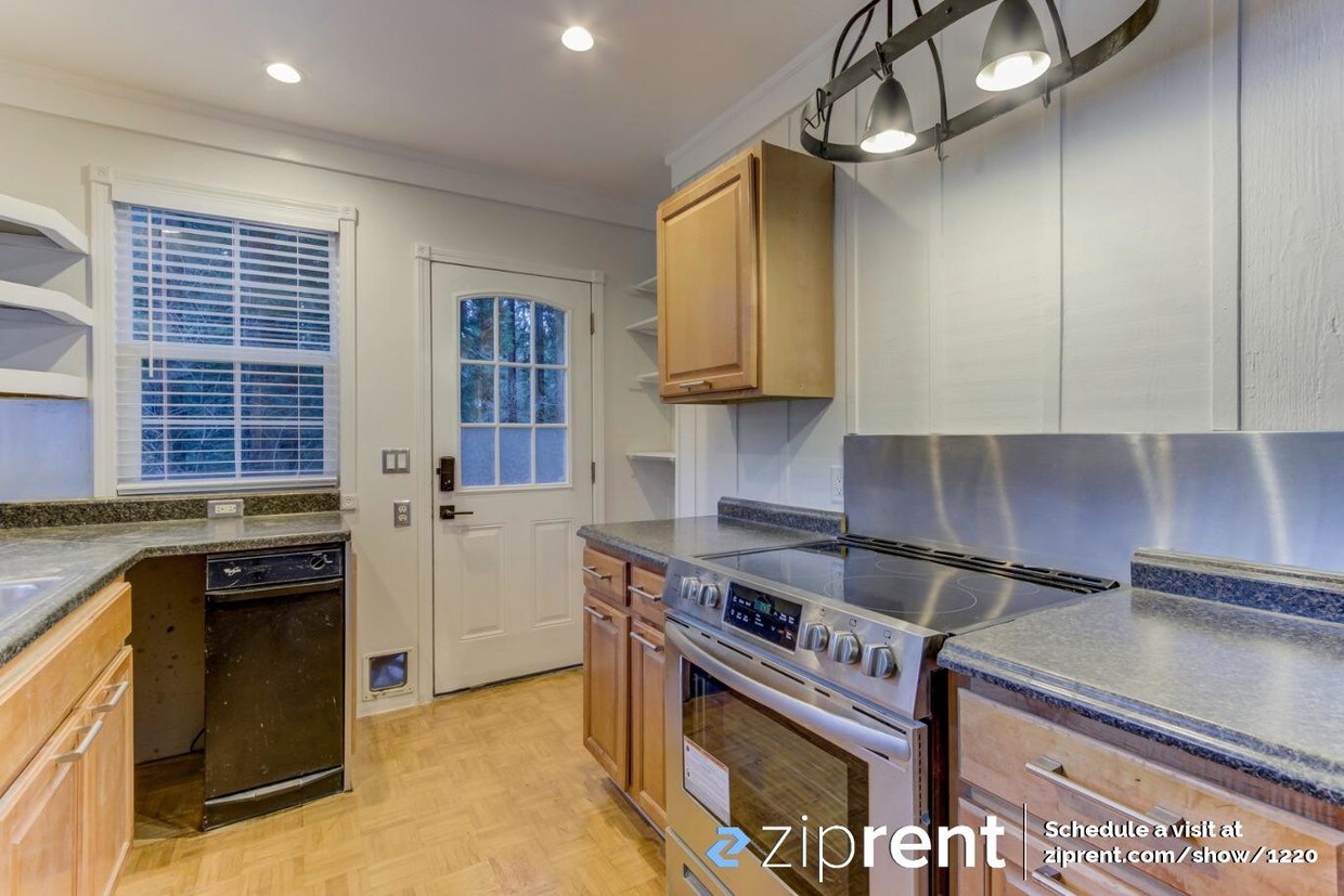 17363 Park Ave Unit 2, Guerneville, CA 95446 Condo for Rent in