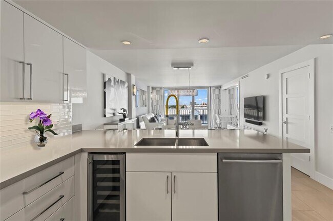 Foto del edificio - 800 SE 20th Ave