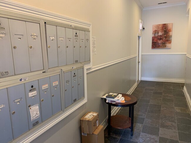 Foto del edificio - 5300 N Lincoln Ave