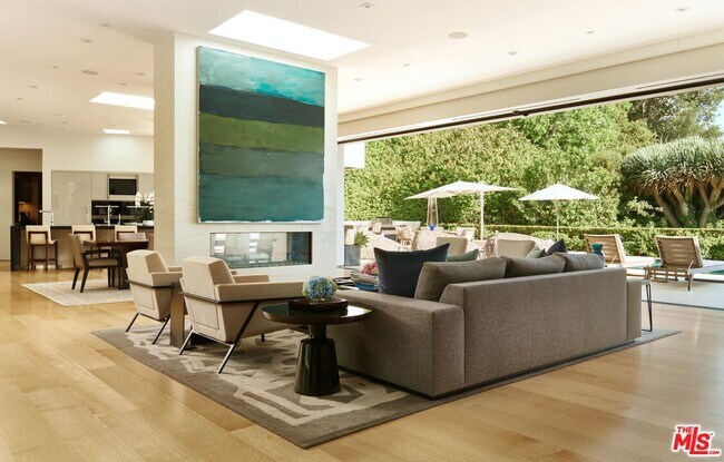 Foto del edificio - 1510 Loma Vista Dr