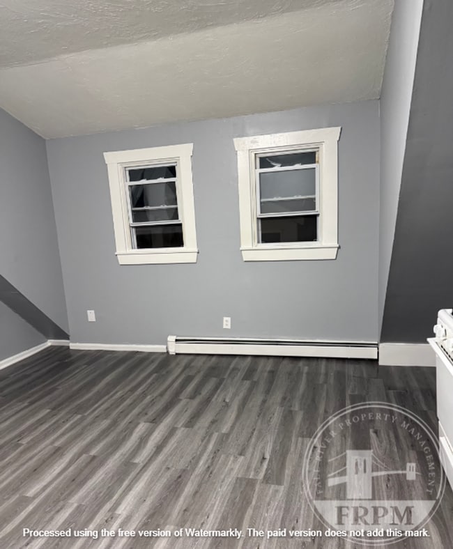 Foto del edificio - 1272 Pleasant St