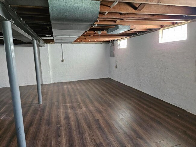 Foto del edificio - 4609 Burnham Ave