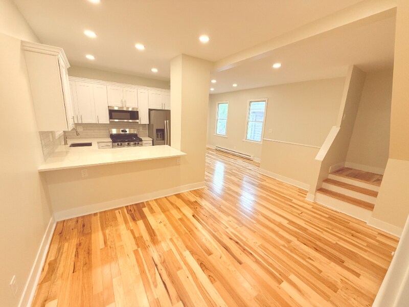 Primary Photo - 78 Wessington Ave