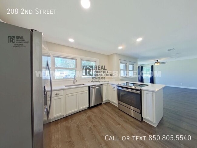 Foto del edificio - 208 2nd St