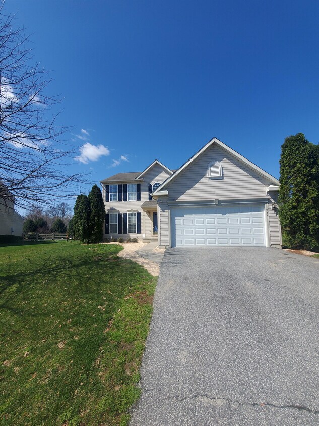 215 Shetland Dr, New Castle, DE 19720 House for Rent in New Castle, DE