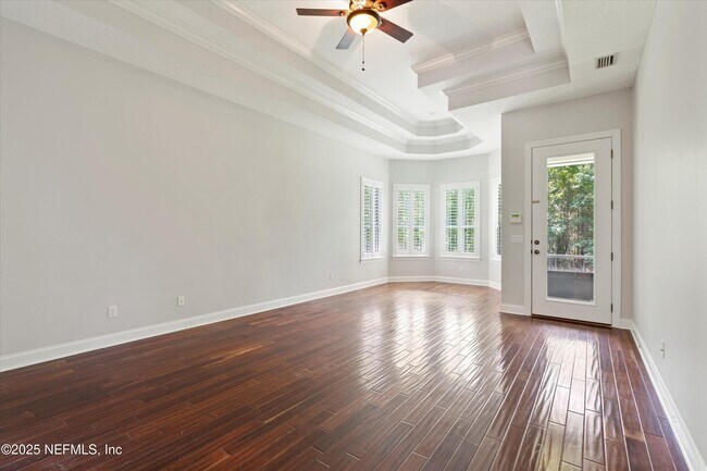 Foto del edificio - 713 Carthage Pl
