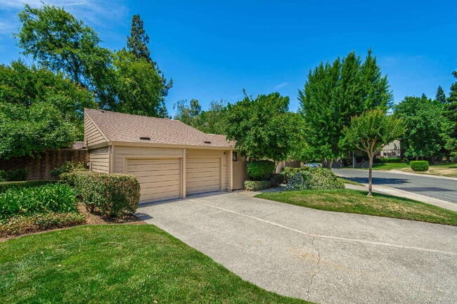 Building Photo - 478 Hartnell Pl