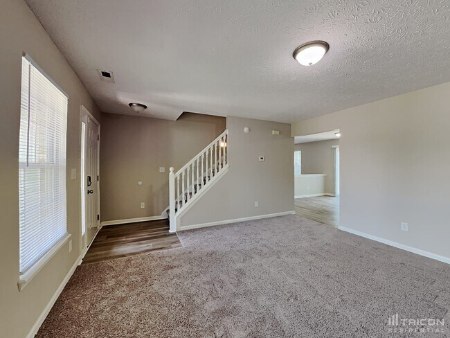Foto del edificio - 16736 Yeoman Way