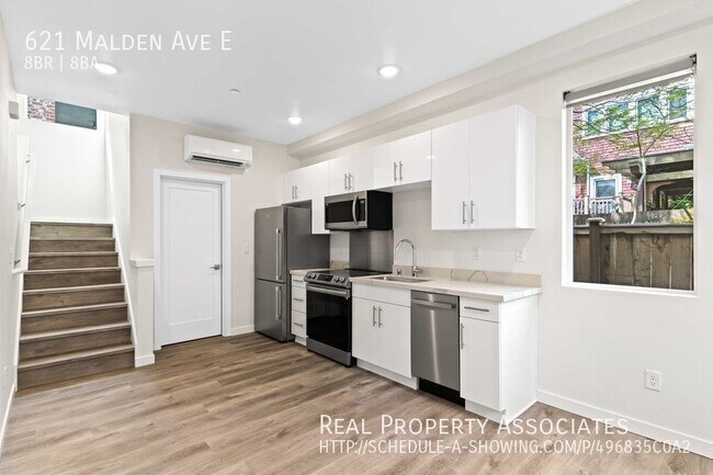 Building Photo - Brand New 8 bed/8 bath in Charming Capital...