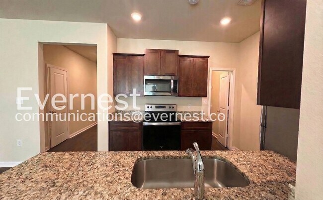 Foto del edificio - 6288 Rainbow Row