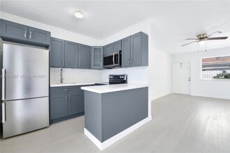 Building Photo - 15991 NE 18th Pl