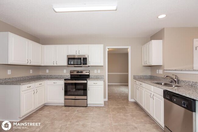 Foto del edificio - 11002 Palestrina Rd, Charlotte, NC 28215
