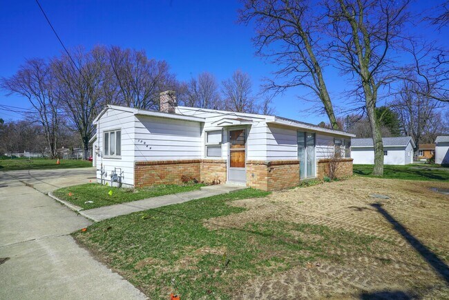 Building Photo - 17069 State Road 23