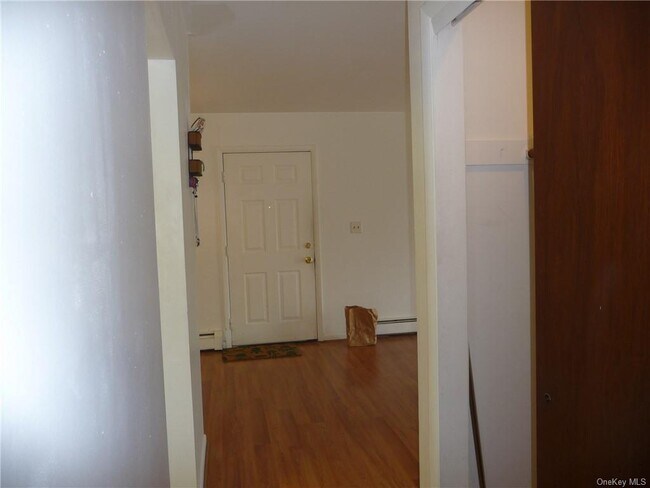 Building Photo - 392 Concord Ln