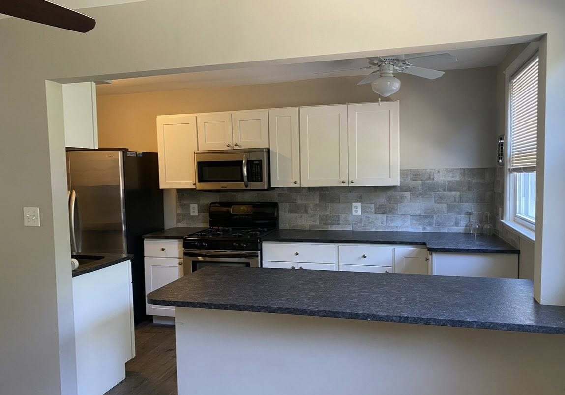 Foto principal - 825 E 16th St