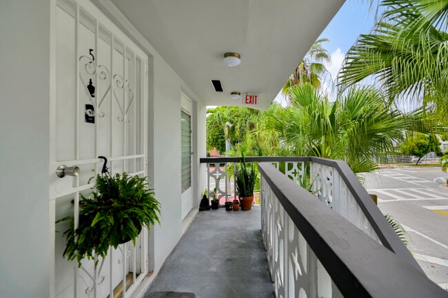 Foto del edificio - 759 Meridian Ave