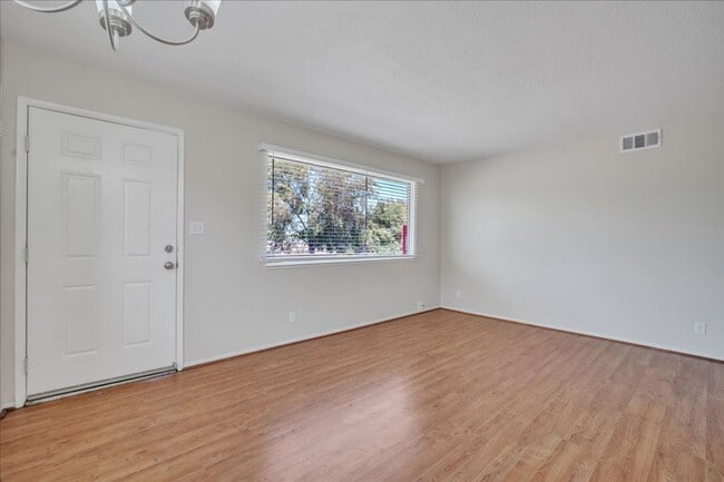 Building Photo - 9021 Montoya St