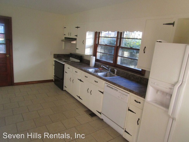 Foto del edificio - 2617 Maple Rd SE