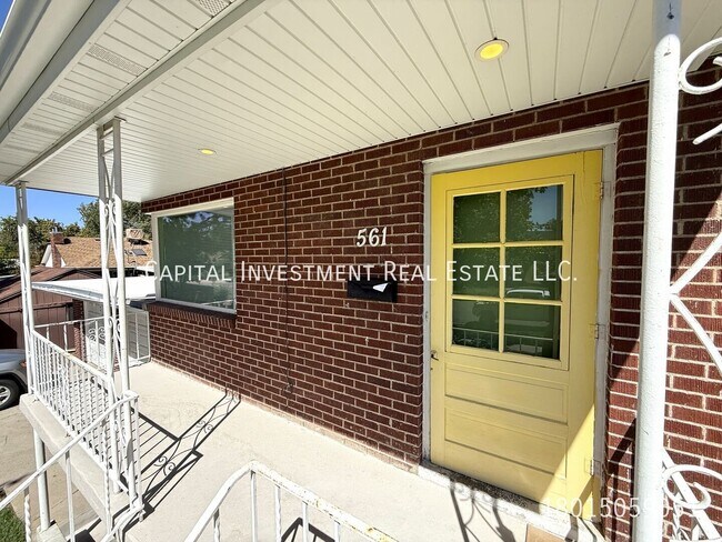 Foto del edificio - 561 Wilson Ave S