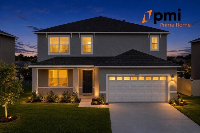 Foto del edificio - Stunning 5-Bedroom single family Home in Tavares | Spacious Layout & Modern Comforts