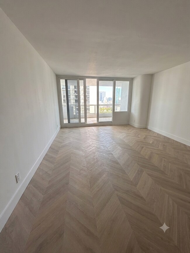 Foto del edificio - 1717 N Bayshore Dr