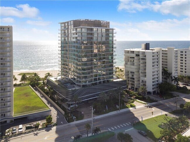 Foto del edificio - 730 N Ocean Blvd