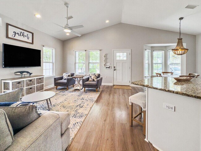 Building Photo - 32 Gulf Cove Ct