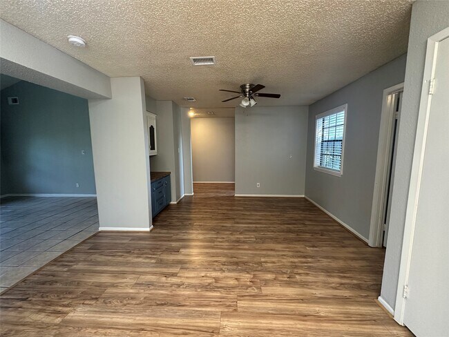 Foto del edificio - 10813 Scenic Dr