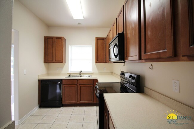 Building Photo - Charming 3 Bedroom Home in Plantation at S...