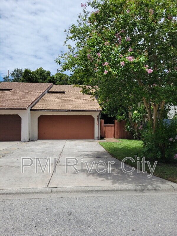 Foto principal - 1160 W Romaine Cir